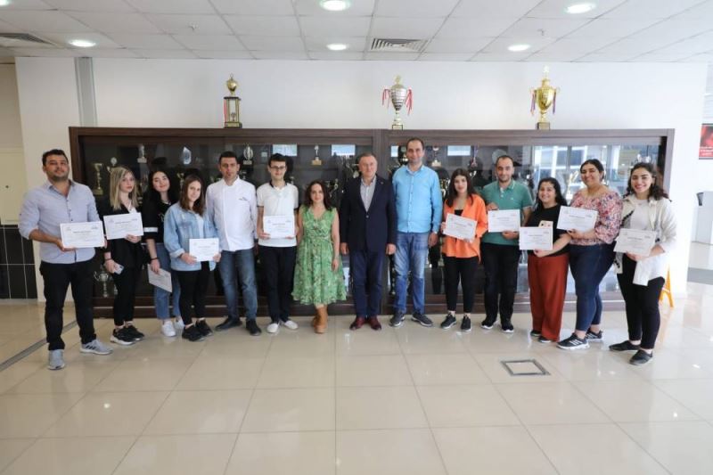 HBB’NİN AŞÇILIK OKULU YENİ MEZUNLARINI VERDİ