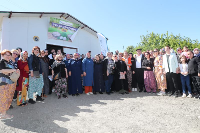 ÜRETEN BELEDİYE İZMİT BELEDİYESİ İPEK BÖCEĞİ BESLEME EVİ’Nİ HİZMETE AÇTI