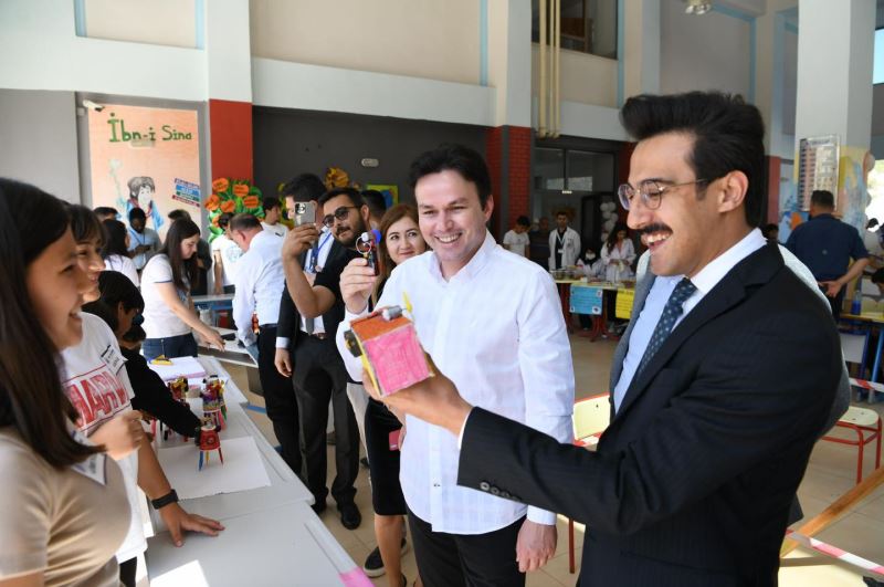 Bil Okulları Bilim Şenliği