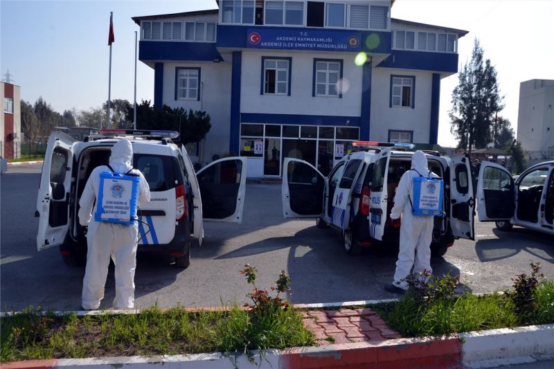 AKDENİZ BELEDİYESİ, KORONAVİRÜS SALGININA KARŞI 7/24 AYAKTA