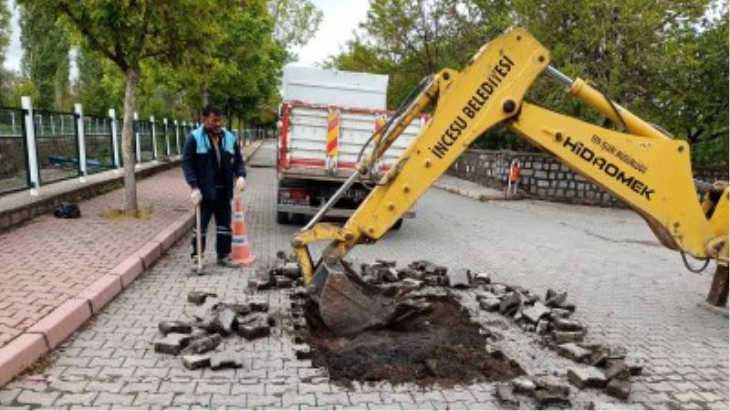 İlçemizde dün etkili olan sağanak yağmur nedeniyle kilit parkelerde yaşanan problem ekiplerimizce giderilmiştir. Daha güzel İncesu için çalışıyoruz...