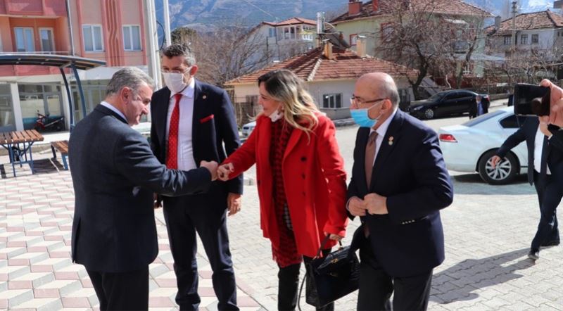 Milletvekillerimizden Belediyemize Ziyaret