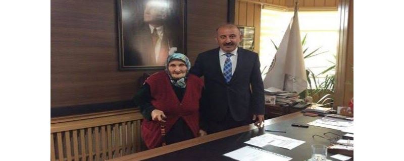 Anneler Gününü en içten duygularımla kutluyorum