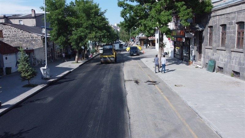 Halitpaşa Caddesi Asfalt Serim Çalışmaları Tamamlandı