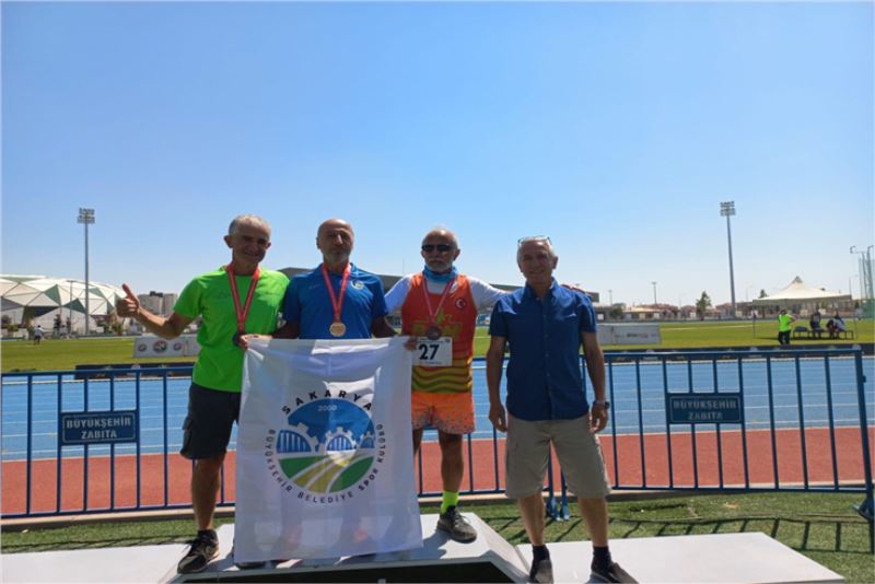 Bir şampiyonluk da atletizmden geldi