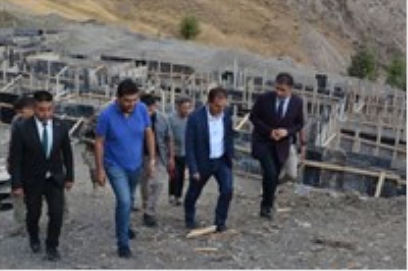 Vali/Belediye Başkan Vekilimiz Sayın İdris Akbıyık, Belediyemiz tarafından 700 m2 kapalı alanda yapılan hayvan barınağı...