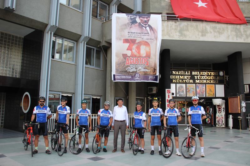 Zaferin 100. yılında Nazilli’den Afyon’a pedal çevirdiler
