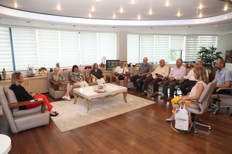 ŞİRİNTEPE CAMİİ DERNEĞİ’NDEN BAŞKAN HÜRRİYET’E TEŞEKKÜR ZİYARETİ