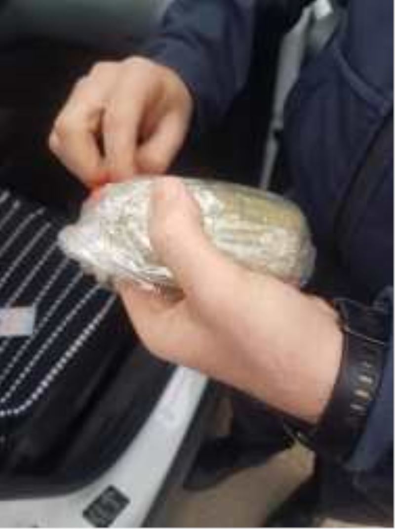 GÜVENLİK PERSONELİNİN DİKKATİNDEN KAÇMADI