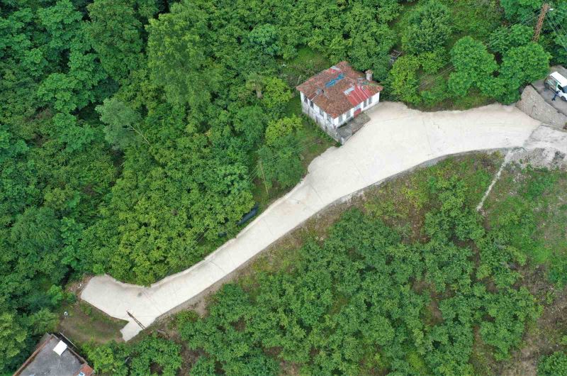 ALTYAPI VE ULAŞIMDA DEVAM EDEN HİZMET SEFERBERLİĞİ MAHALLELERİN KADERİNİ DEĞİŞTİRİYOR