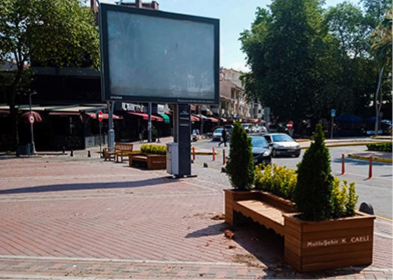 Modern ve estetik kent mobilyaları Değirmendere’ye yakıştı