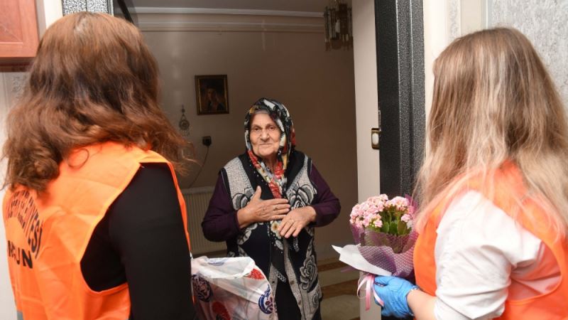 Büyükşehir Belediyesi’nden ‘Anneler Günü’ sürprizi