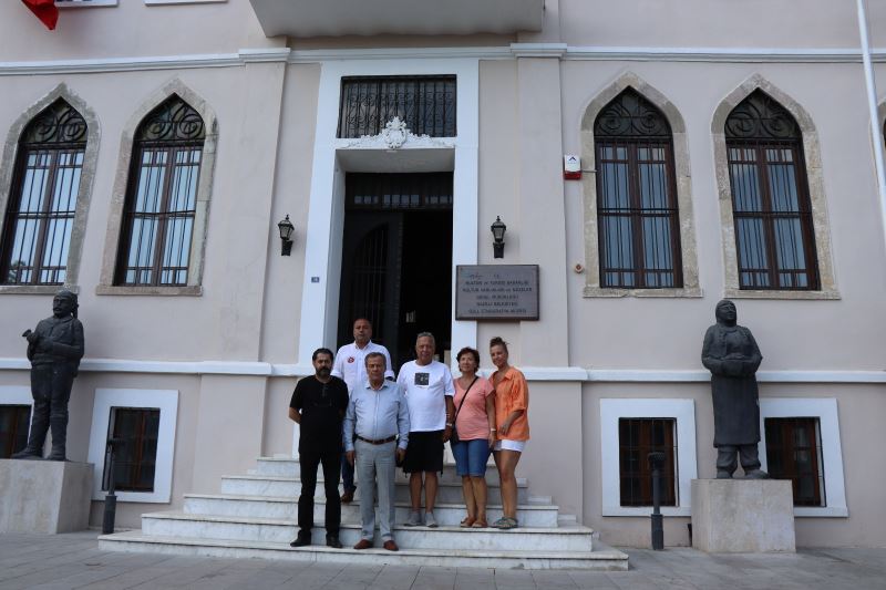 Milli Mücadele kahramanlarından Yüzbaşı Nuri Bey’in torunları Nazilli’ye geldi