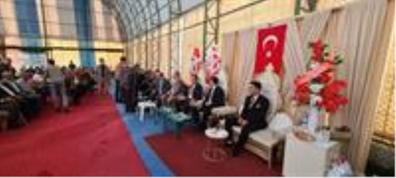Tarım ve Orman Bakan Yardımcımız Sn. Bekir Gizligider ve Vali/Belediye Başkan V. Sn. İdris Akbıyık düğün törenine katıldılar.