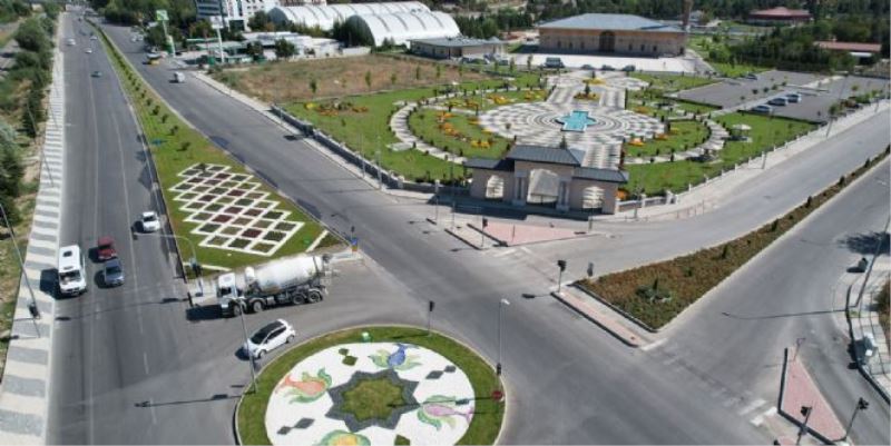 ŞEHİR GİRİŞ VE ÇIKIŞLARINI YEŞİLE BOYUYORUZ