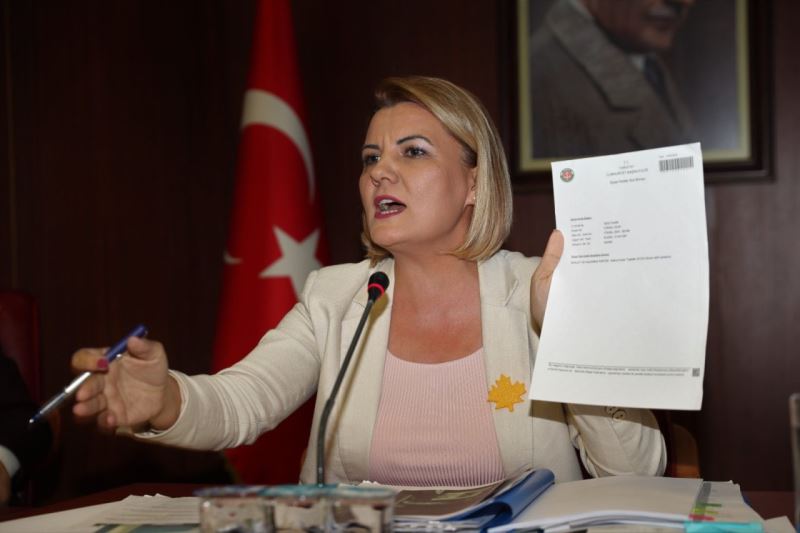 HÜRRİYET: BİLLBOARDLARA BELEDİYE KASASINDAN TEK KURUŞ PARA HARCANMADI!