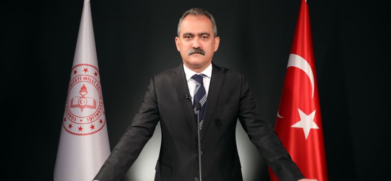 BAKAN ÖZER, TÜRKİYE