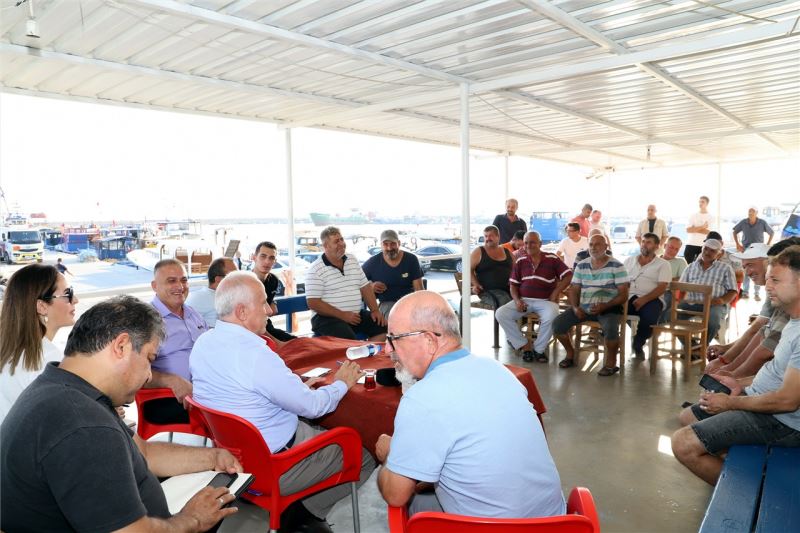 BAŞKAN GÜLTAK, KARADUVARLI BALIKÇILARIN SORUNLARINI DİNLEDİ