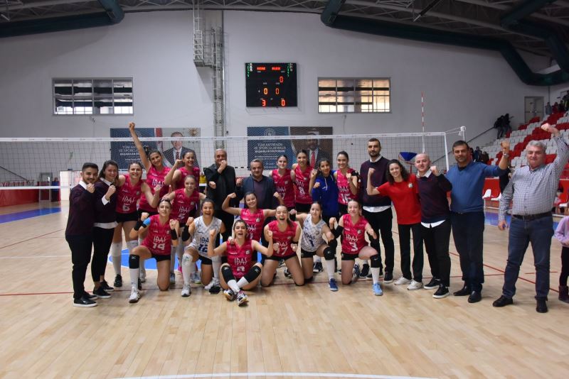 “BİZİM KIZLAR” 11. HAFTADA DA LİDERLİĞİNİ SÜRDÜRÜYOR