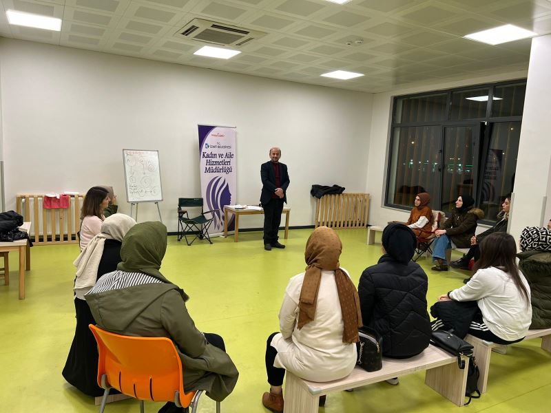 ANNELER, BABA DESTEK PROGRAMINDAN ÇOK MEMNUN