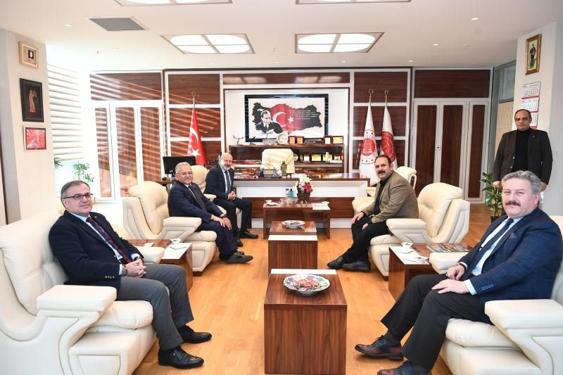 Büyükkılıç ve İlçe Belediye Başkanlarından Yargı Mensuplarına Ziyaret