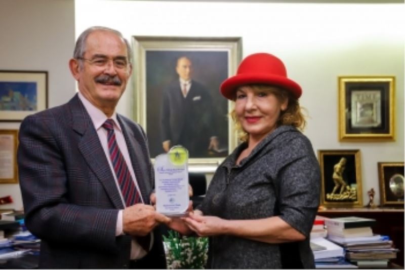 BÜYÜKERŞEN’E JÜRİ BAŞKANLIĞI TEŞEKKÜRÜ