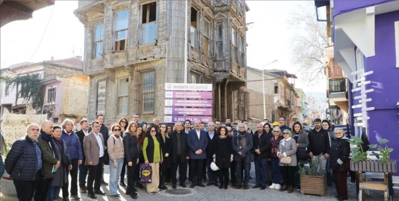 GİRİT SOKAĞI TARİHİ KONAK RESTORASYONU BAŞLADI