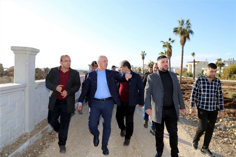 KARADUVAR SAHİLİ İKİNCİ ETAP YENİLEME ÇALIŞMALARI SÜRÜYOR