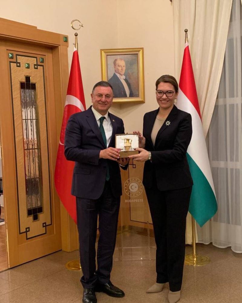 MACARİSTAN BÜYÜKELÇİLİĞİ BAŞKAN SAVAŞ’I KONUK ETTİ