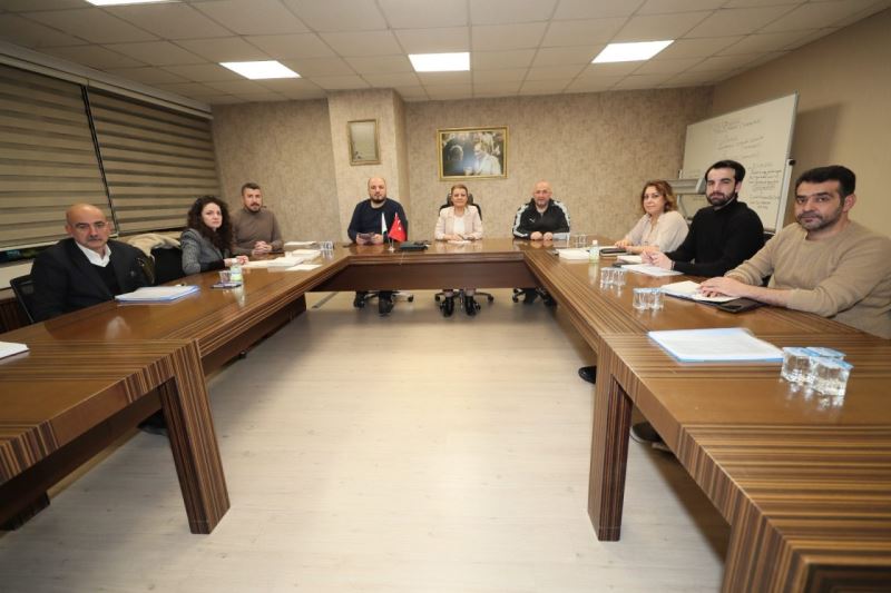 LEYLA HANIM FİLMİ GALASI İÇİN HAZIRLIKLAR ARALIKSIZ DEVAM EDİYOR