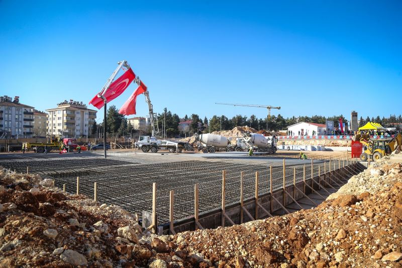 GAZİANTEP BÜYÜKŞEHİR’DEN KAMİL OCAK İSMİNİ YAŞATACAK YENİ BİR SPOR KOMPLEKSİ!