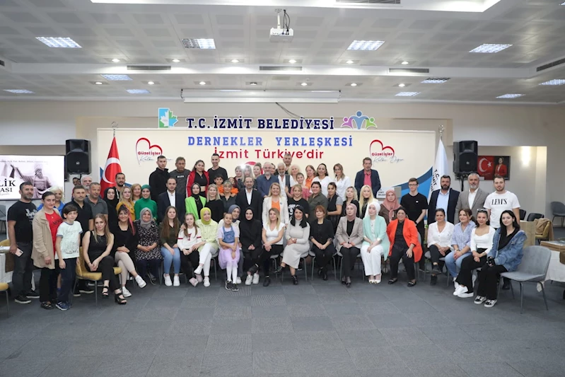 BAŞKAN HÜRRİYET, AHİLİK HAFTASI SEBEBİYLE KENTİMİZDE GÖREV YAPAN  KUAFÖR ESNAFIYLA BİR ARAYA GELDİ