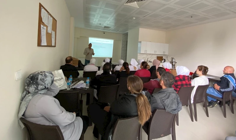 Yaşlı ve engellilere hizmet veren personele ilk yardım eğitimi