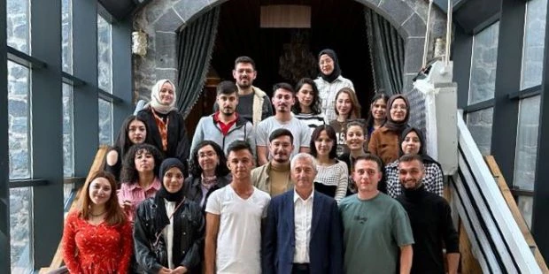 Başkanımız Kars´da Okuyan Şahinbeyli Öğrencilerle Buluştu