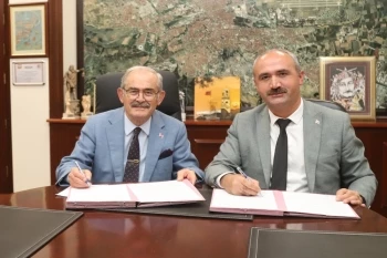 KÜÇÜKBAŞ HAYVANCILIKTA YENİ DÖNEMİ BAŞLATAN İMZALAR ATILDI