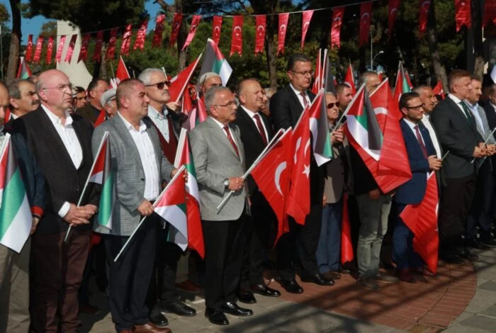 ÜNYE, ZULME UĞRAYAN FİLİSTİNLİ KARDEŞLERİMİZ İÇİN TEK YÜREK OLDU