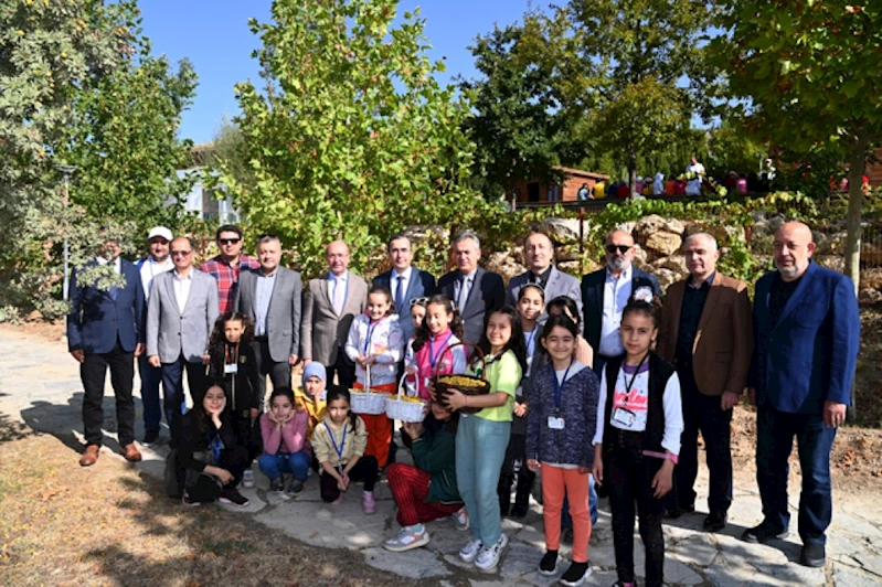 Başkan Pekyatırmacı’dan Sille Tabiat Okulu’na ziyaret SELÇUKLU’DA OKUL DIŞI ÖĞRENME ORTAMLARI EĞİTİME DEĞER KATMAYA DEVAM EDİYOR