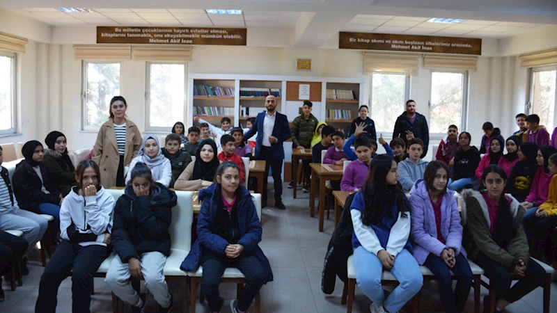 Büyükşehir, Edebiyatseverleri Usta Kalemlerle Buluşturmayı Sürdürüyor