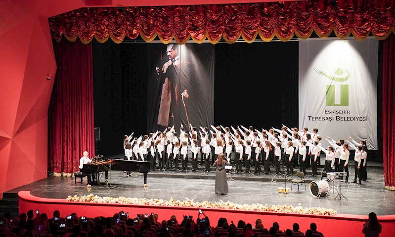 CUMHURİYET ÇOCUKLARINDAN MUHTEŞEM KONSER