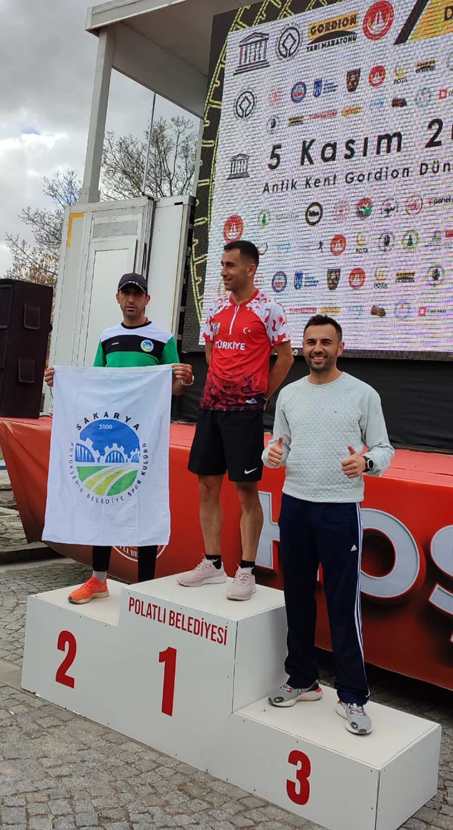 Büyükşehir atletizm sporcuları rakip tanımıyor