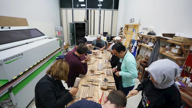 Kahramanmaraş’ın Geleneksel El İşleme Sanatı KAMEK’te Yaşatılıyor