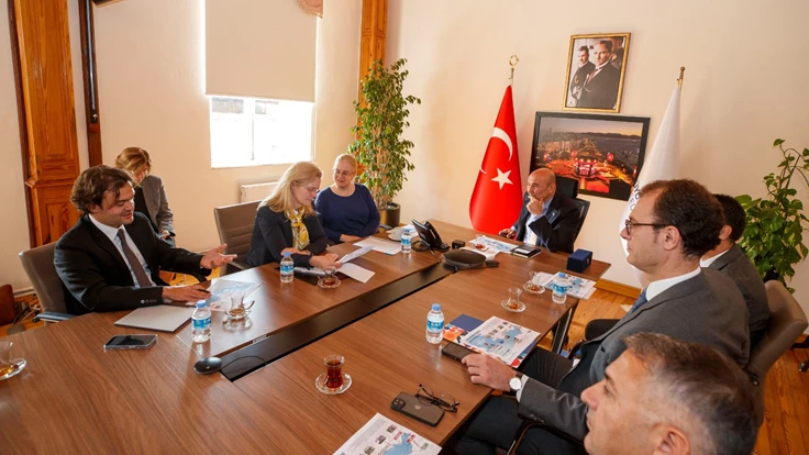 Soyer: “İzmir’de yapılanlar ülkenin geri kalanına rehber oluyor”