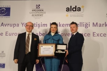 BÜYÜKŞEHİR’E AVRUPA YÖNETİŞİM MÜKEMMELLİĞİ MARKASI ÖDÜLÜ