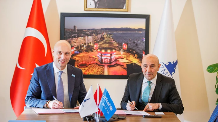 İzmir Büyükşehir Belediyesi çocuk dostu kent için UNICEF ile protokol imzaladı
