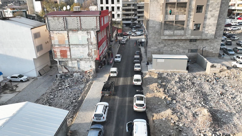 Büyükşehir, Şehir Merkezinde Arterleri Bir Bir Yeniliyor