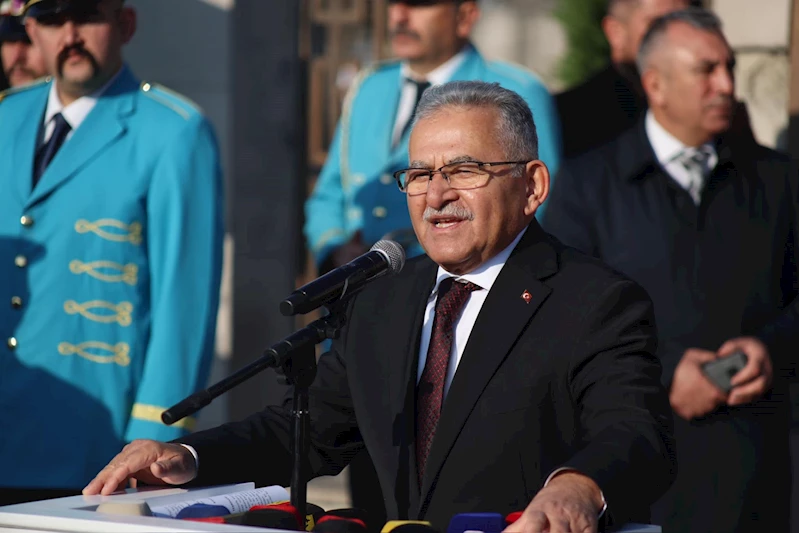 Başkan Büyükkılıç, Atatürk
