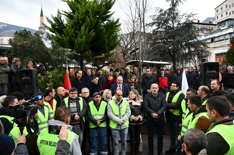 BAŞKAN ELÇİN KAMUOYU AÇIKLAMASINDA BULUNDU