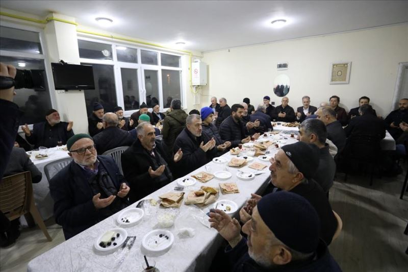 Başkan Taban Erenler Camisi Cemaatiyle Buluştu