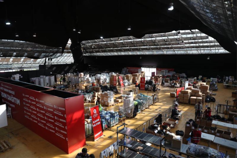 Büyükşehir’den 13 Bin 574 Depremzede Aileye Yardım