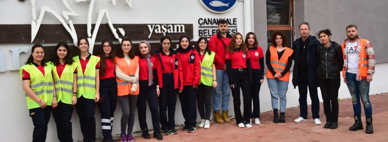 ÇOMÜ AYAY Bölümünden Altın Yıllar Yaşam Merkezindeki Faaliyetlere Destek…